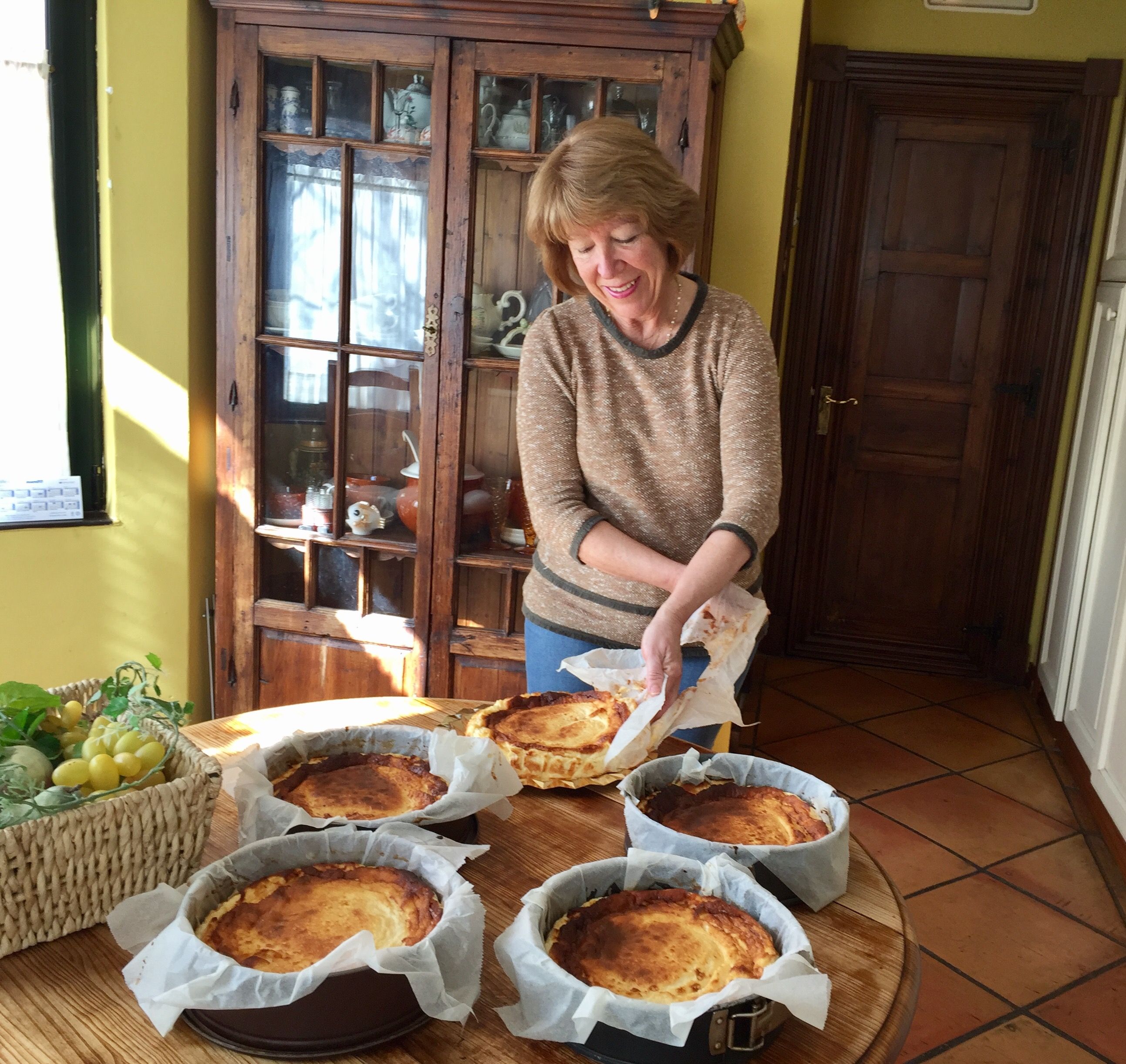 From Teacher to Cheesecake Entrepreneur: The Story of La Tarta de la Madre de Cris